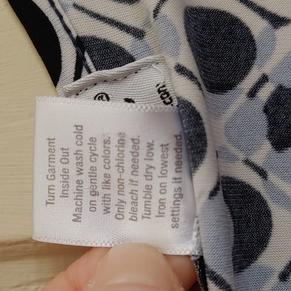 ♦️3 for $15 NorthStyle Flutter Sleeve Top - Picture 7 of 11